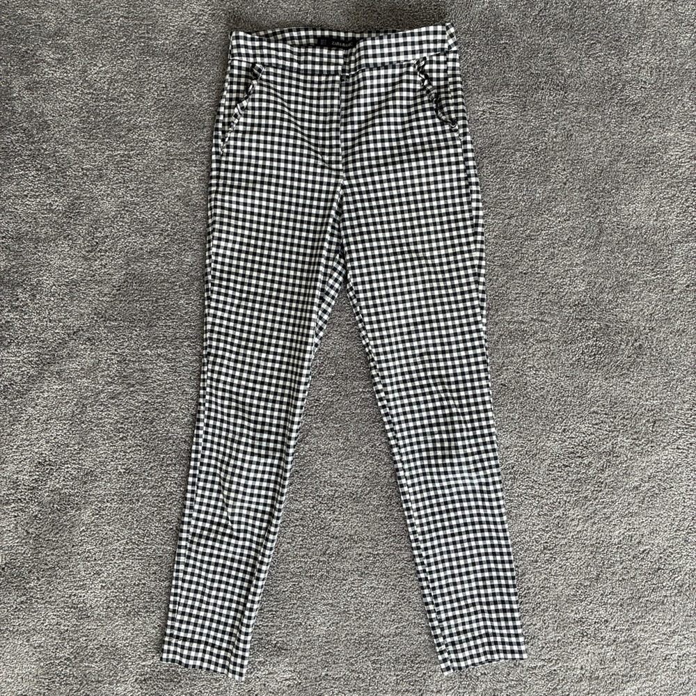 Zara high rise black and white gingham dress pants with ruffle pockets